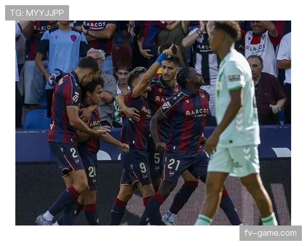 黄潜中场强势掌控节奏，搅动西甲争冠格局