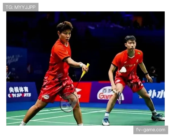 黄东萍赛场上满身品牌，场下却拎着普通购物袋回家，这反差像看明星八卦