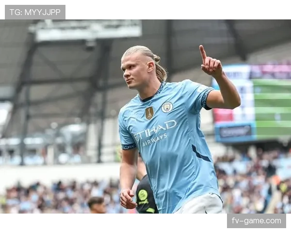 哈兰德刚买的豪宅照片一出，邻居们心都碎了，还以为足球只会跑不会花钱呢